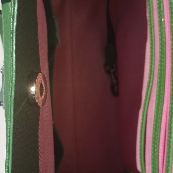 Dooney &Bourke - Picture 4 of 7